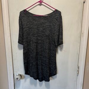 Members mark Women's large Black Top